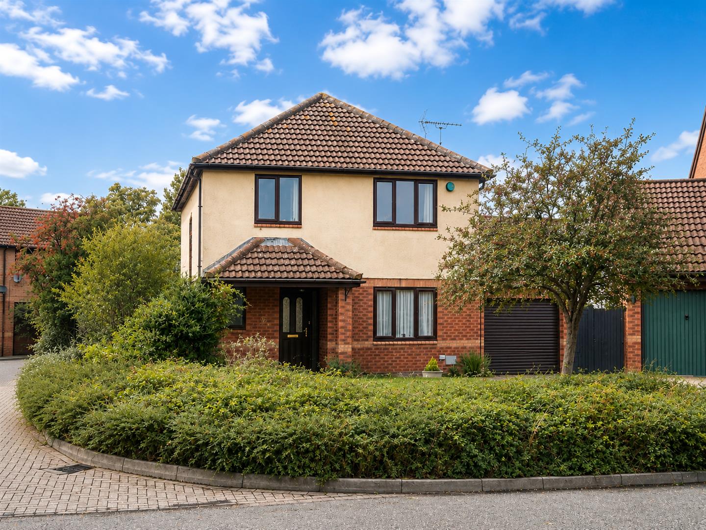 Hockliffe Brae, Walnut Tree, Milton Keynes